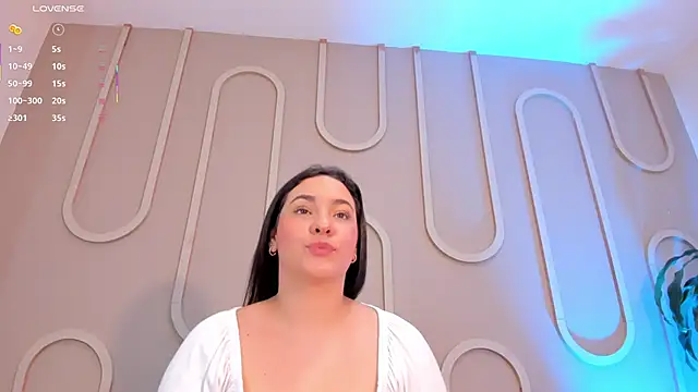 Snapshot of _miss_mia chatting on 06.27.26 miss mia online show from 06.27.26