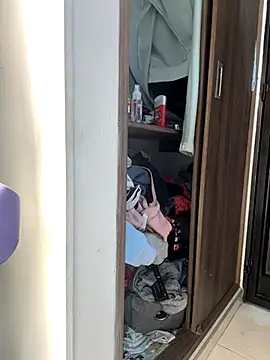 Snapshot of evelyn_1702 chatting on 11.15.25 evelyn 1702 online show from 11.15.25