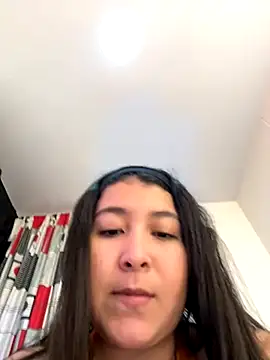 Snapshot of evelyn_1702 chatting on 11.29.25 evelyn 1702 online show from 11.29.25