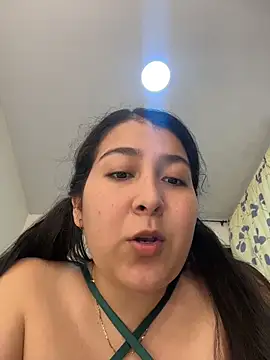 evelyn 1702 online show from 05.05.26