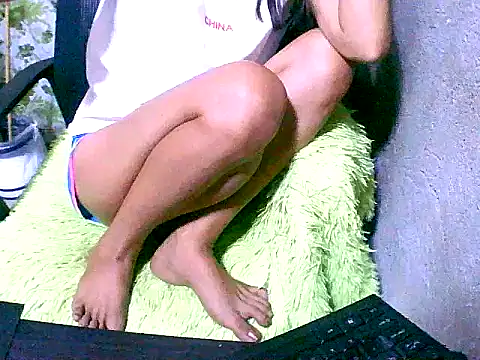 Snapshot of Sweeetgurll chatting on 09.18.25 Sweeetgurll online show from 09.18.25