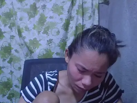 Snapshot of Sweeetgurll chatting on 10.02.25 Sweeetgurll online show from 10.02.25