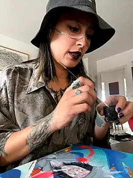 Snapshot of PuraTinta_miau chatting on 11.20.25 PuraTinta miau online show from 11.20.25