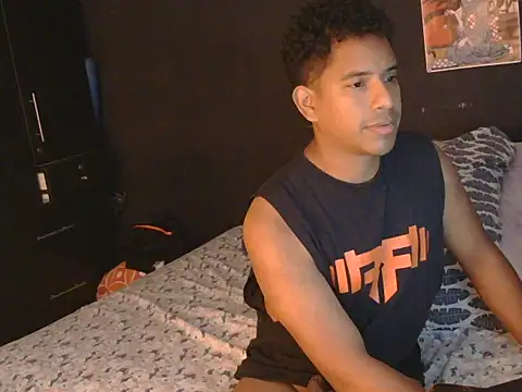 latinboybigdick online show from 12.21.25