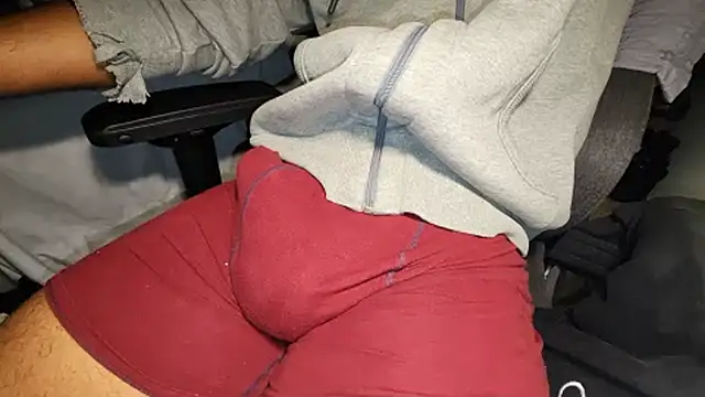 Snapshot of catt18 chatting on 11.13.25 catt18 online show from 11.13.25