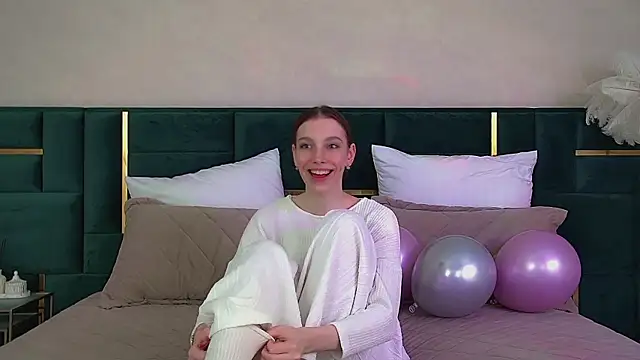 Snapshot of VeronicaVances chatting on 06.12.26 VeronicaVances online show from 06.12.26