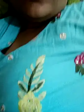 Snapshot of angry_couplez chatting on 02.01.26 angry couplez online show from 02.01.26