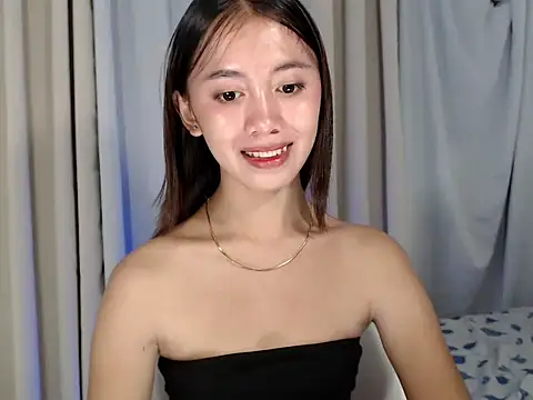 Snapshot of lovely_kiannaHugecock chatting on 09.12.25 lovely kiannaHugecock online show from 09.12.25