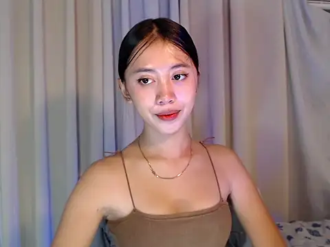 Snapshot of lovely_kiannaHugecock chatting on 09.15.25 lovely kiannaHugecock online show from 09.15.25