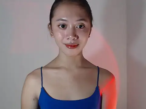 Snapshot of lovely_kiannaHugecock chatting on 10.10.25 lovely kiannaHugecock online show from 10.10.25