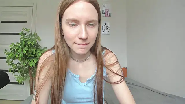 Snapshot of Kelly_Gerzikaa chatting on 05.17.26 Kelly Gerzikaa online show from 05.17.26