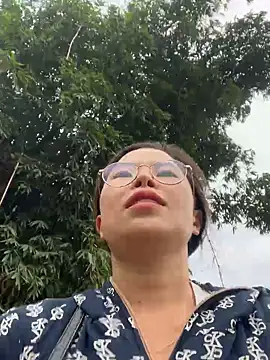 han-cute online show from 10.13.25