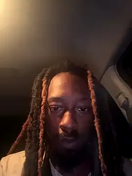 Snapshot of Scattyboo chatting on 11.02.25 Scattyboo online show from 11.02.25