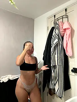 KayleeBella online show from 10.02.25