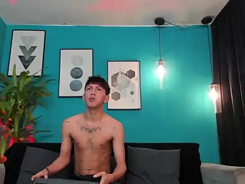 Snapshot of Marcus_and_Tony chatting on 12.20.25 Marcus and Tony online show from 12.20.25