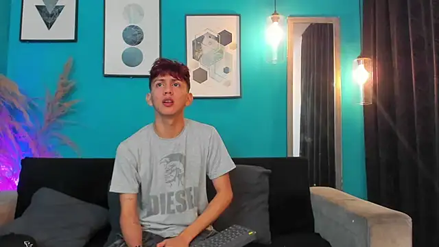 Snapshot of Marcus_and_Tony chatting on 01.08.26 Marcus and Tony online show from 01.08.26