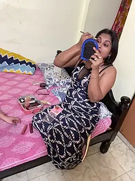 Snapshot of stargroup chatting on 12.05.25 stargroup online show from 12.05.25