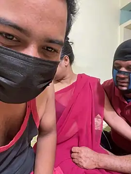 Snapshot of stargroup chatting on 12.21.25 stargroup online show from 12.21.25