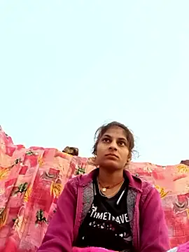 Snapshot of Jyoti_thakurr chatting on 11.18.25 Jyoti thakurr online show from 11.18.25