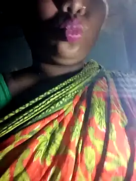 Snapshot of gulapi-gulistan180 chatting on 09.10.25 gulapi-gulistan180 online show from 09.10.25