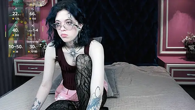 NoelleGothicShadow online show from 04.02.26
