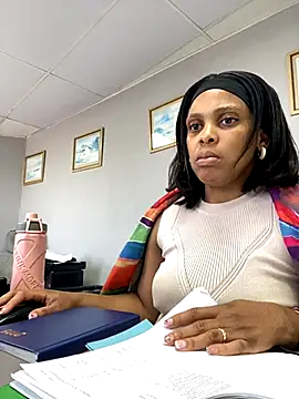 Snapshot of 031bubbles chatting on 11.11.25 031bubbles online show from 11.11.25