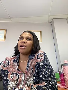 Snapshot of 031bubbles chatting on 03.10.26 031bubbles online show from 03.10.26