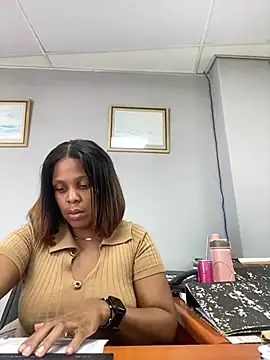 Snapshot of 031bubbles chatting on 03.27.26 031bubbles online show from 03.27.26