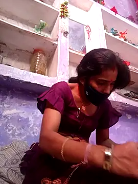 Snapshot of Sareena_jaan chatting on 09.22.25 Sareena jaan online show from 09.22.25