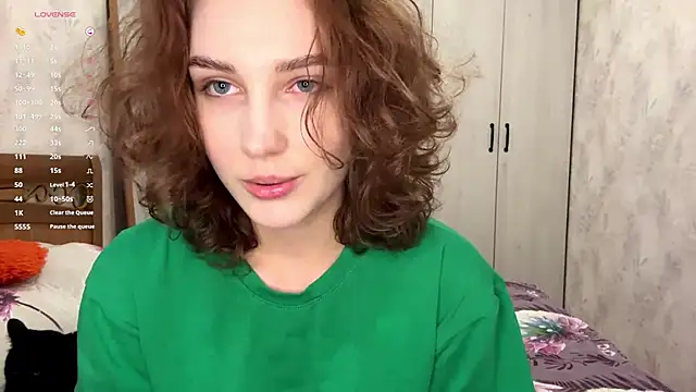 lady linaa online show from 10.25.25