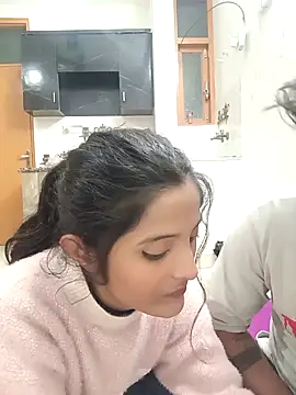 Snapshot of romantic_couple1 chatting on 12.20.25 romantic couple1 online show from 12.20.25