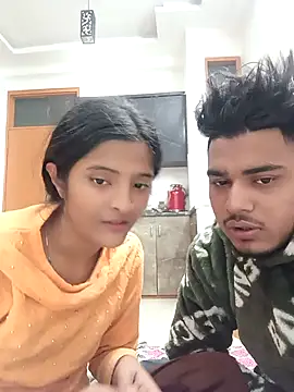 Snapshot of romantic_couple1 chatting on 01.06.26 romantic couple1 online show from 01.06.26