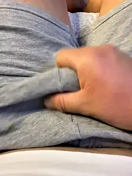 Snapshot of camboys_poyraz chatting on 11.26.25 camboys poyraz online show from 11.26.25