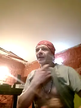 Snapshot of Kuba_Gd chatting on 10.29.25 Kuba Gd online show from 10.29.25