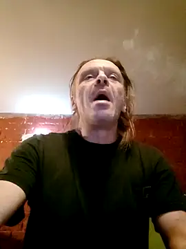 Snapshot of Kuba_Gd chatting on 11.20.25 Kuba Gd online show from 11.20.25