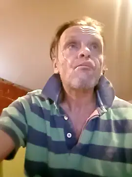 Snapshot of Kuba_Gd chatting on 11.27.25 Kuba Gd online show from 11.27.25