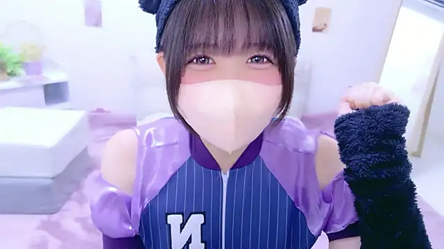 Hinata Sun online show from 05.20.26