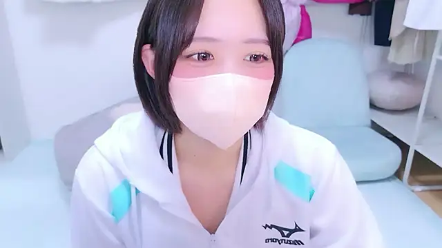 Hinata Sun online show from 06.07.26