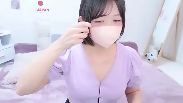 Hinata Sun online show from 07.04.26