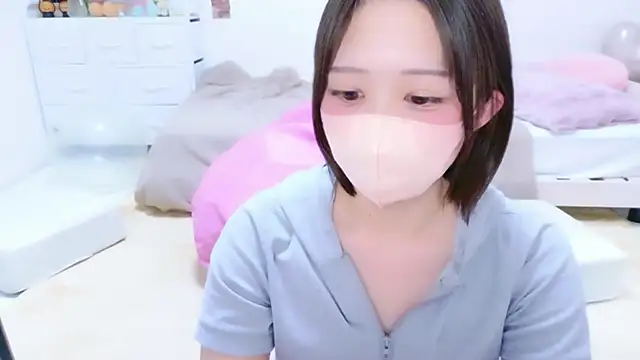 Hinata Sun online show from 07.31.26