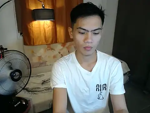 Snapshot of alex_cummer chatting on 06.15.26 alex cummer online show from 06.15.26