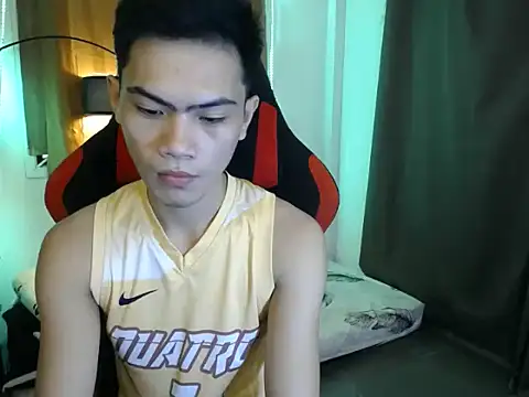 Snapshot of alex_cummer chatting on 07.11.26 alex cummer online show from 07.11.26