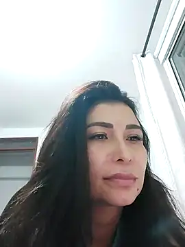 Snapshot of mia_mancinii chatting on 11.20.25 mia mancinii online show from 11.20.25