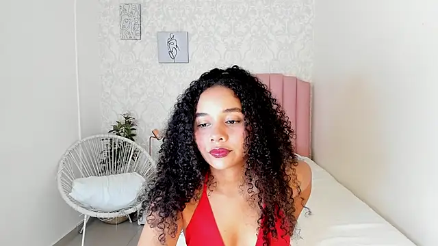 Snapshot of esther_sofia chatting on 04.30.26 esther sofia online show from 04.30.26