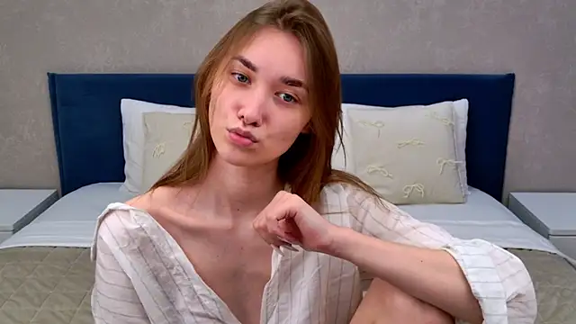AmadaReine online show from 04.29.26