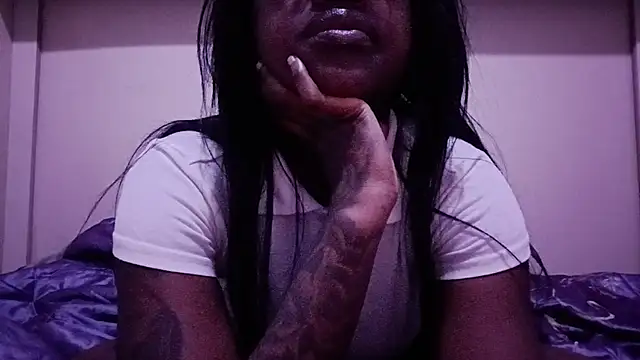 Snapshot of Himissnoire chatting on 03.16.26 Himissnoire online show from 03.16.26