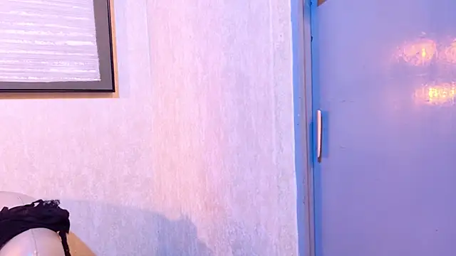 Snapshot of samatha_monrroe chatting on 10.14.25 samatha monrroe online show from 10.14.25