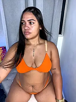 Snapshot of debie_buchans chatting on 12.22.25 debie buchans online show from 12.22.25