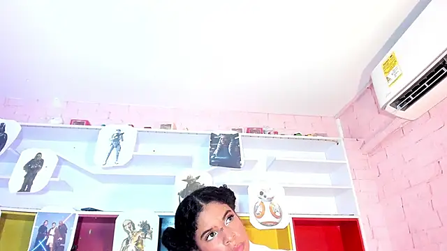 Snapshot of SheyLopez chatting on 08.02.26 SheyLopez online show from 08.02.26