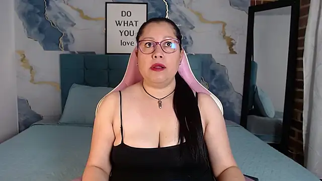 Marianasmith online show from 09.18.25